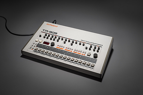 Echoschall-Sound Equipment Rental: Roland TR-909